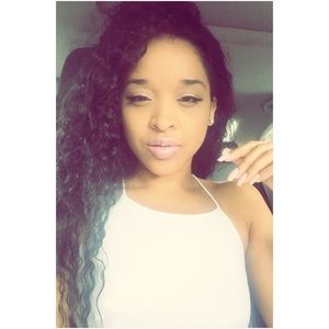 Meet your Posher, Whitney